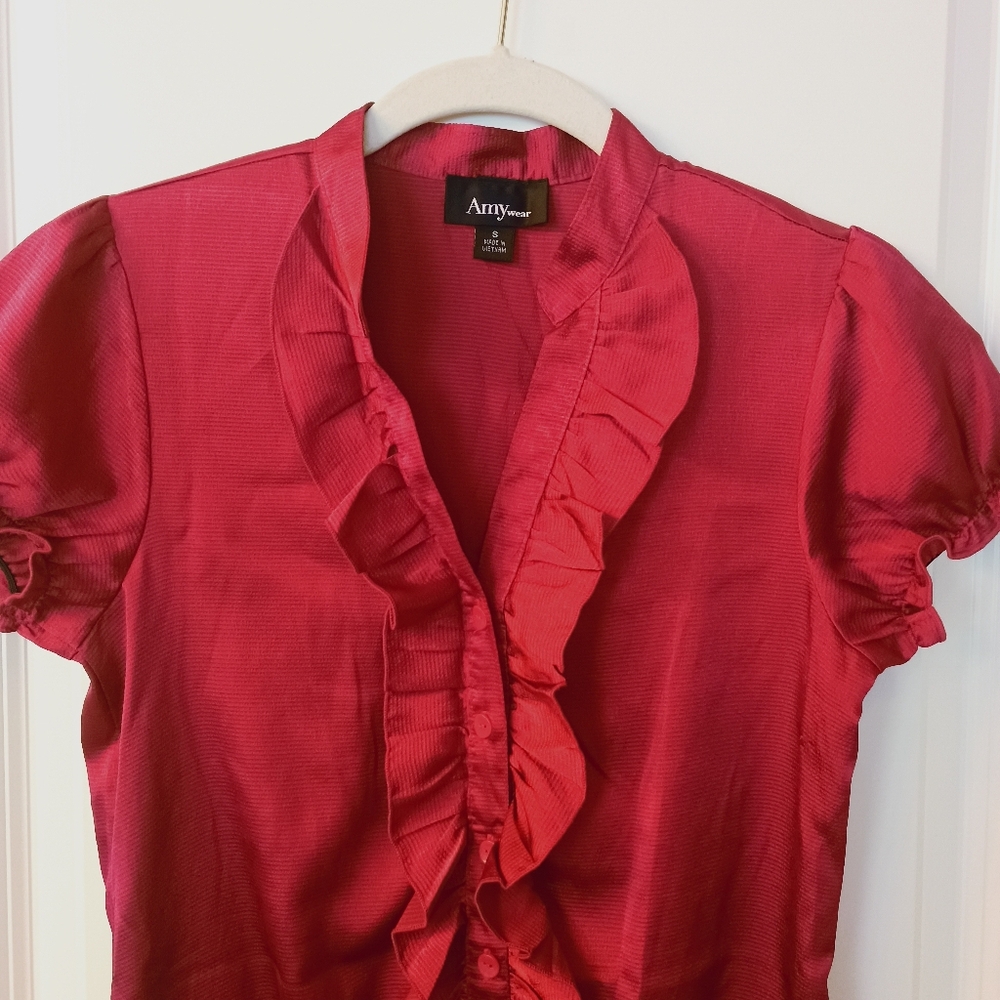 Women's Amy Wear Red Ruffle Short Sleeve Blouse Size Small - Picture 3 of 12